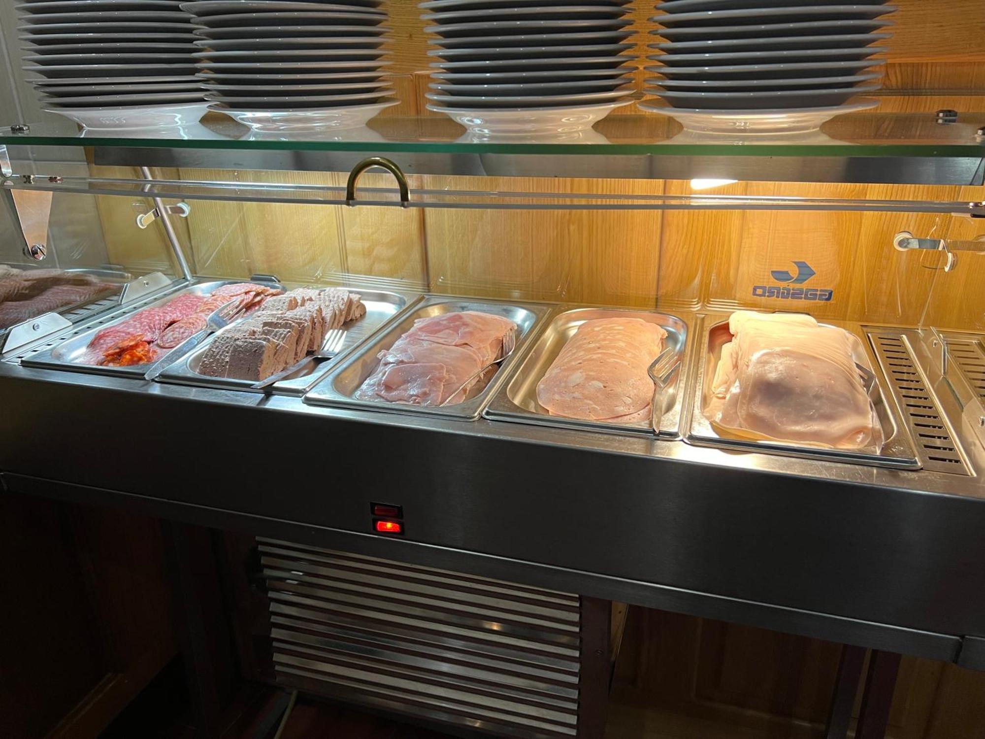 Hotel Praha 布劳莫夫 外观 照片