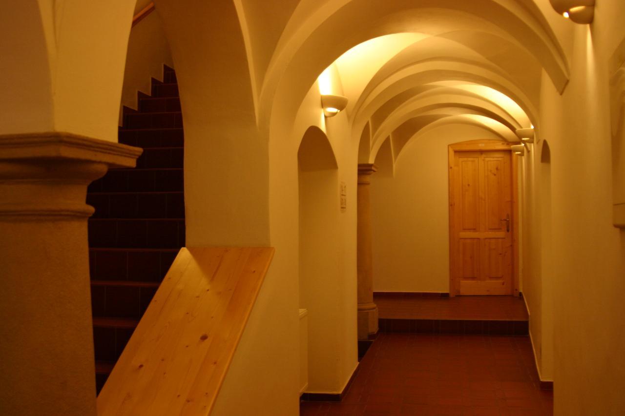 Hotel Praha 布劳莫夫 外观 照片
